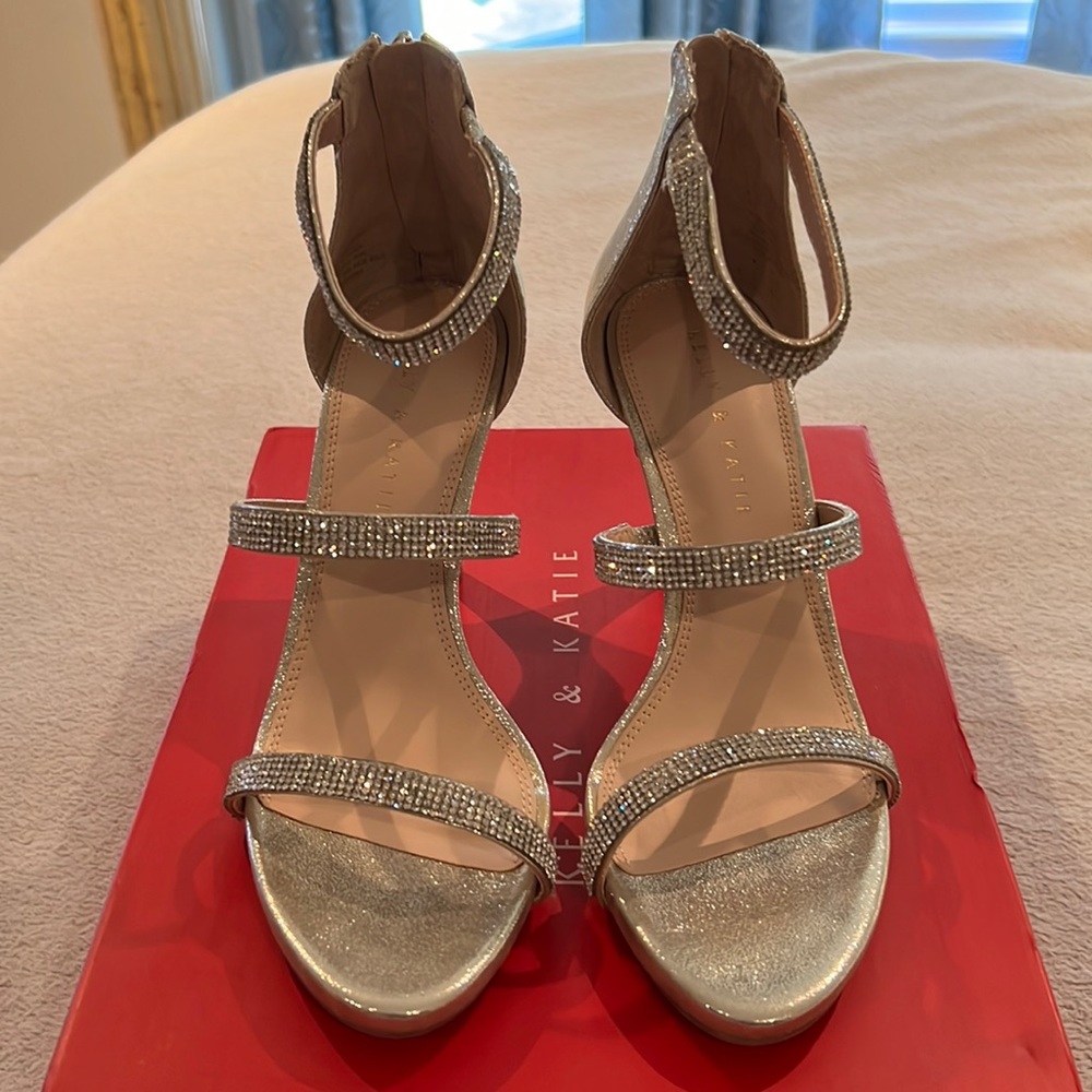 Womens sandals